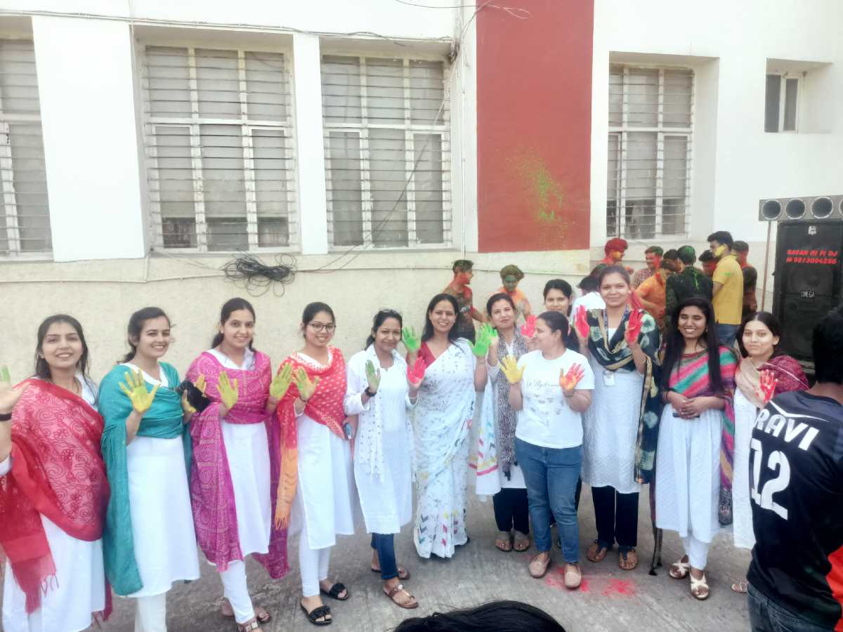 Holi
